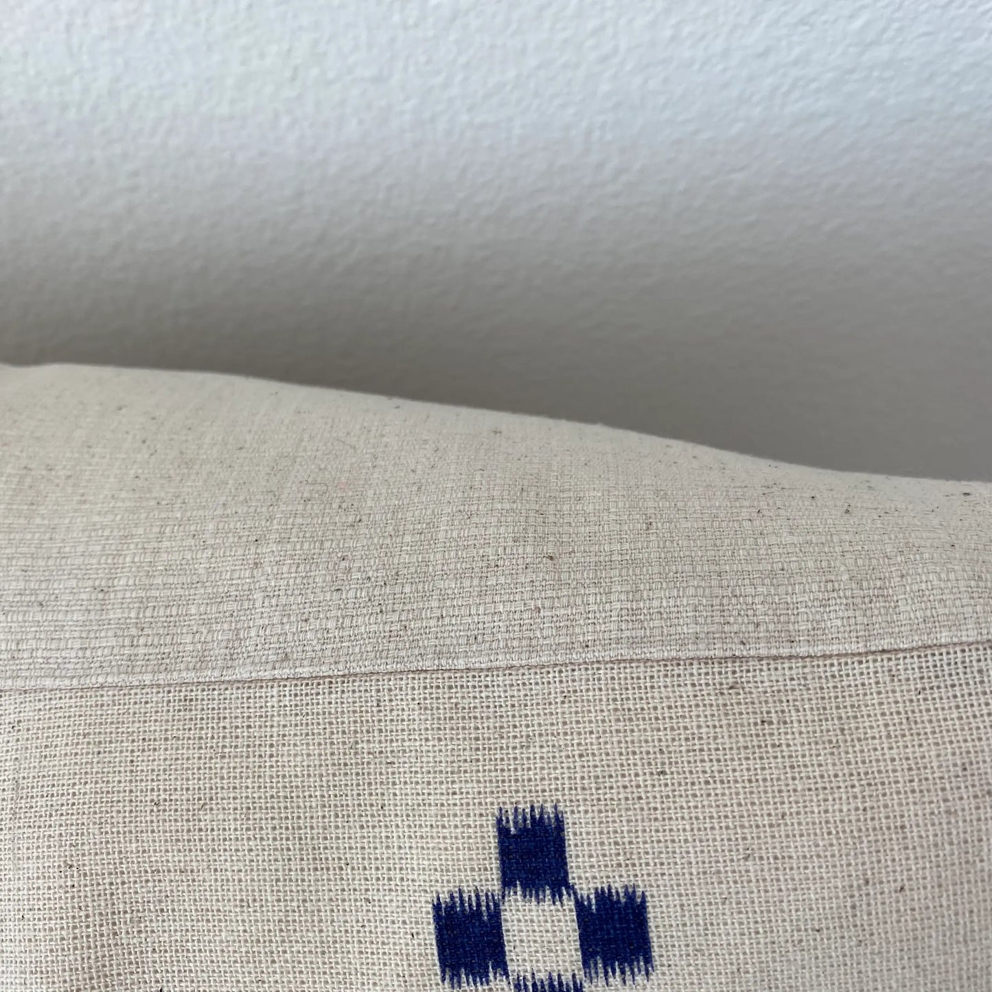 Natural Blue Pattern Lumbar Pillow Cover